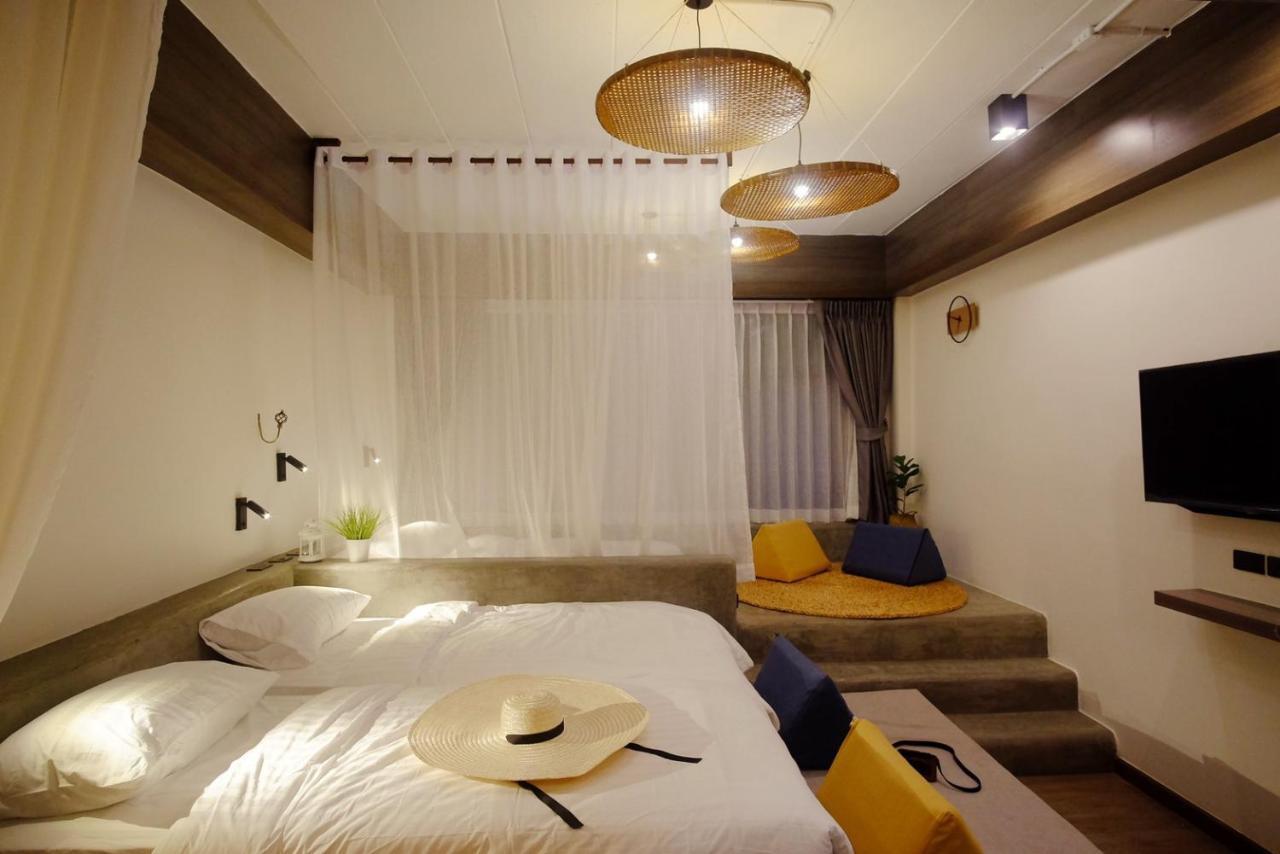 Krung Boutique Hotel Bangkok Exterior photo